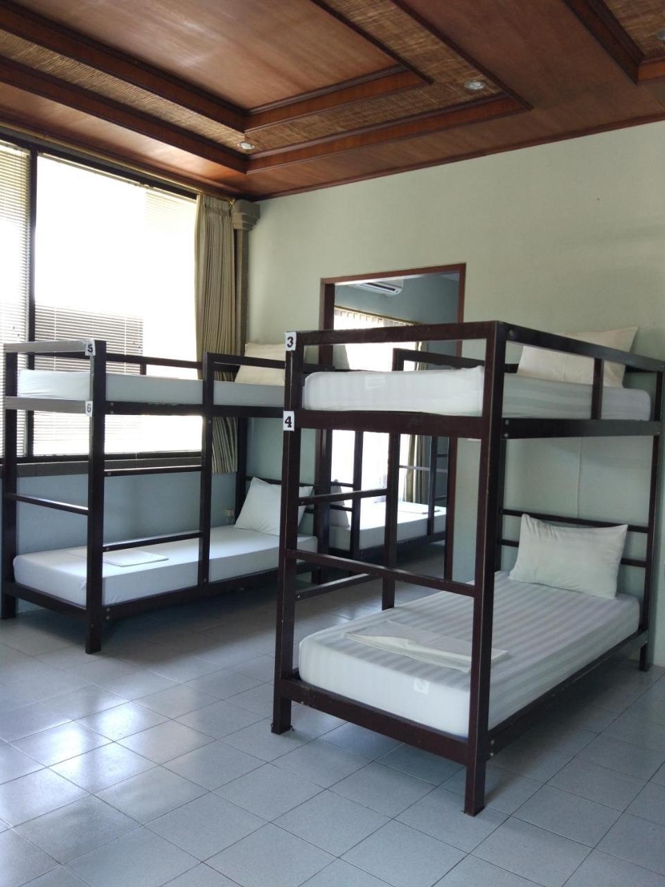 Karma Backpacker House Vandrarhem Uluwatu Exteriör bild