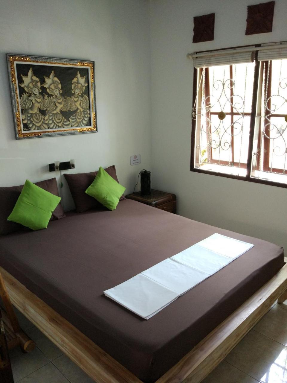 Karma Backpacker House Vandrarhem Uluwatu Exteriör bild