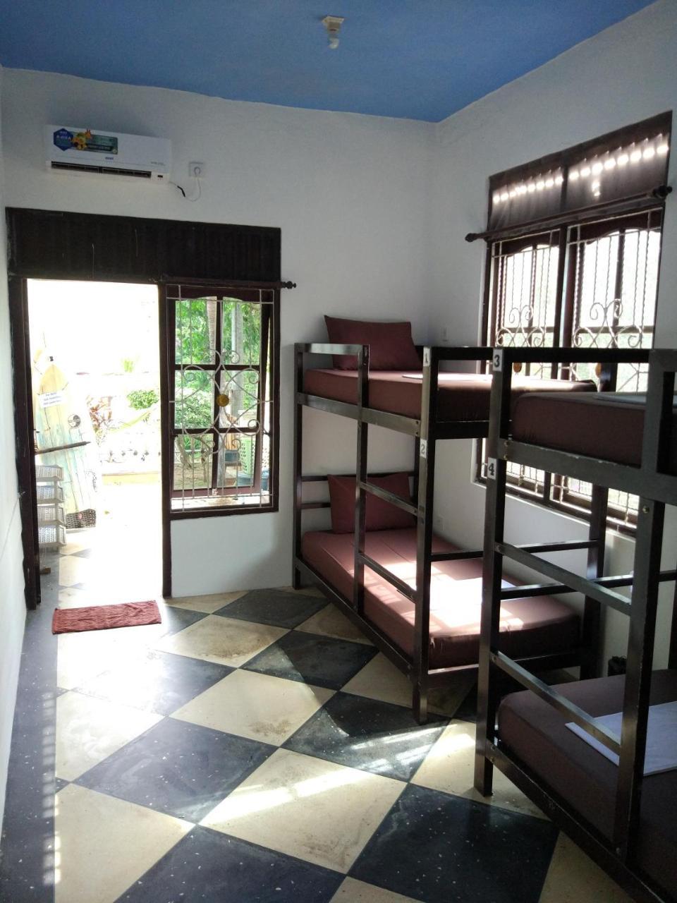 Karma Backpacker House Vandrarhem Uluwatu Exteriör bild